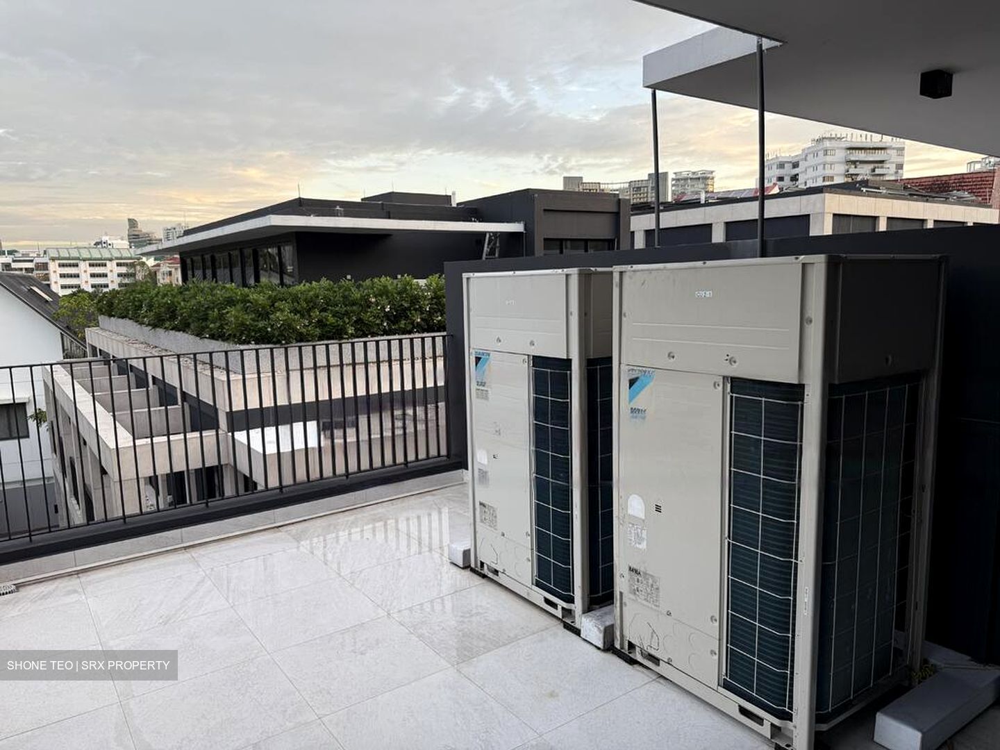 Whitley Road (D11), Terrace #480532591